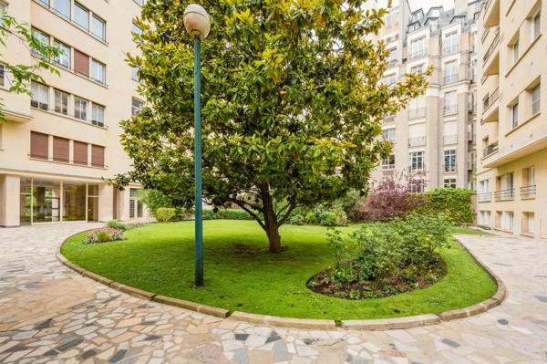 Appartement Paris 16e - HENRI MARTIN / MAIRIE