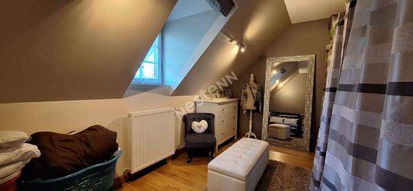 Superbe propriete de caractere, maison familiale offrant 5 chambres et un agreable terrain arbore