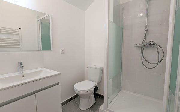 Appartement à louer    2 pièces • 26,50 m2 Ballainvilliers