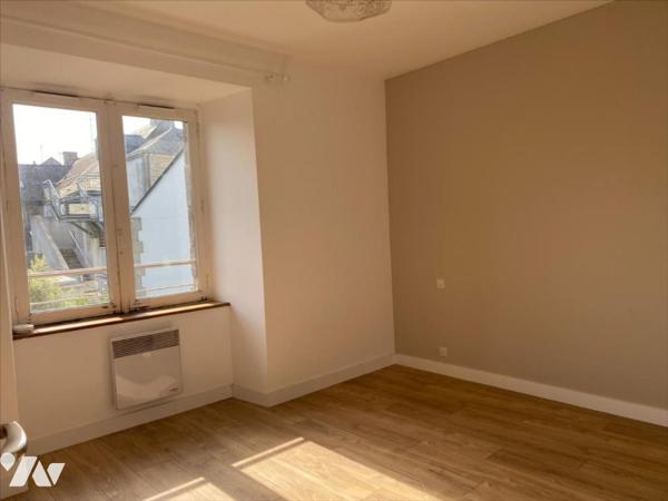 Bourg de Plumelec maison avec 1000 m² de terrain