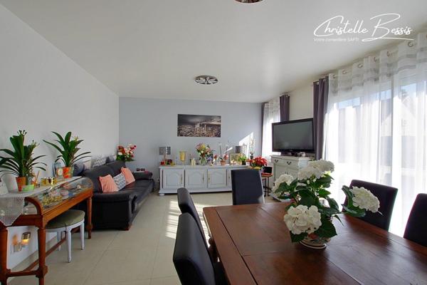 Charmante maison de 4 pièces - RDJ total - Garage