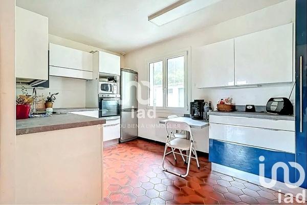 Maison 7 pièces de 220 m² à Neyron (01700)