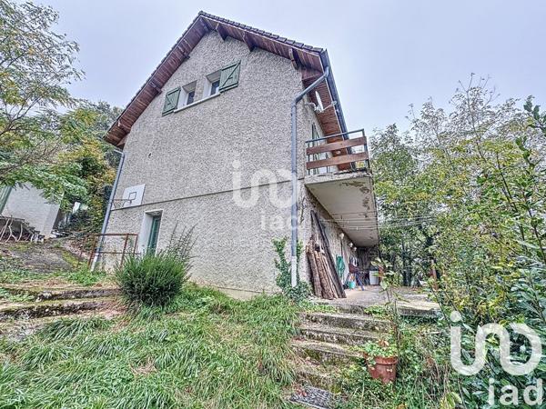 Maison 7 pièces de 220 m² à Neyron (01700)