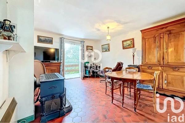 Maison 7 pièces de 220 m² à Neyron (01700)