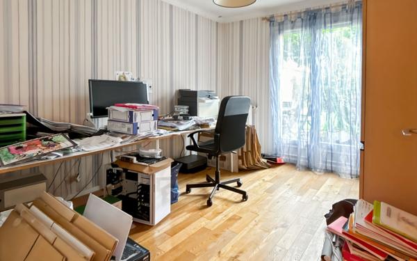 Maison à vendre    5 pièces • 130 m2 Rambouillet