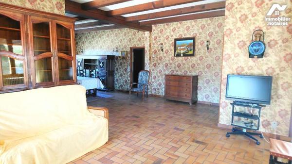 A VENDRE - VALENSOLE (04) - Alpes de Haute Provence: Spacieuse villa d'env 244 m² offrant de be...