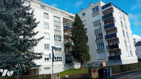 LE MANS, quartier MALPALU, T2 avec ascenseur, balcon, parking et cave.