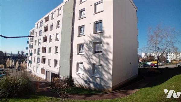 LE MANS, quartier MALPALU, T2 avec ascenseur, balcon, parking et cave.