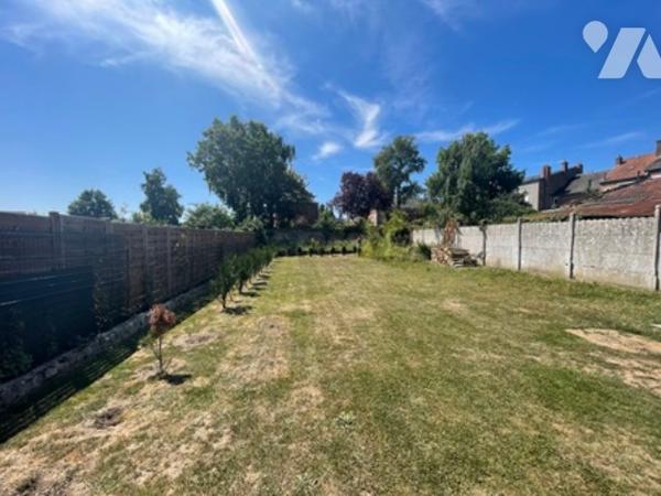 UNE MAISON A USAGE D'HABITATION