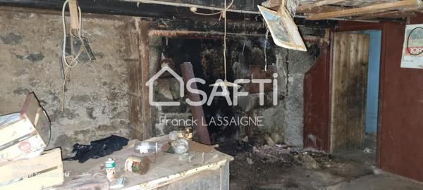 Ancien Corps de Ferme en pierres avec grange