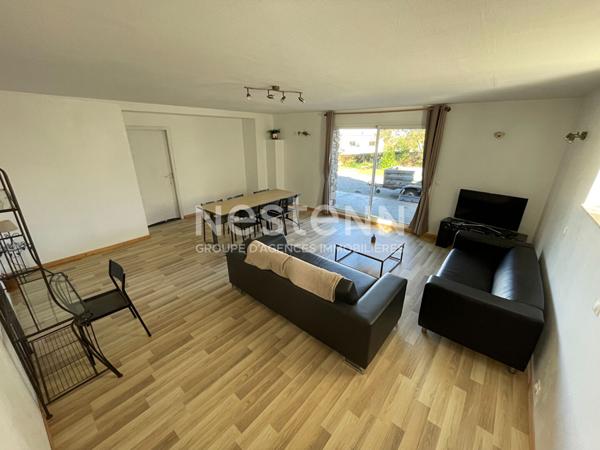 CHARMANTE LONGERE - BOURG DE GRAND-CHAMP