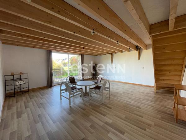 CHARMANTE LONGERE - BOURG DE GRAND-CHAMP