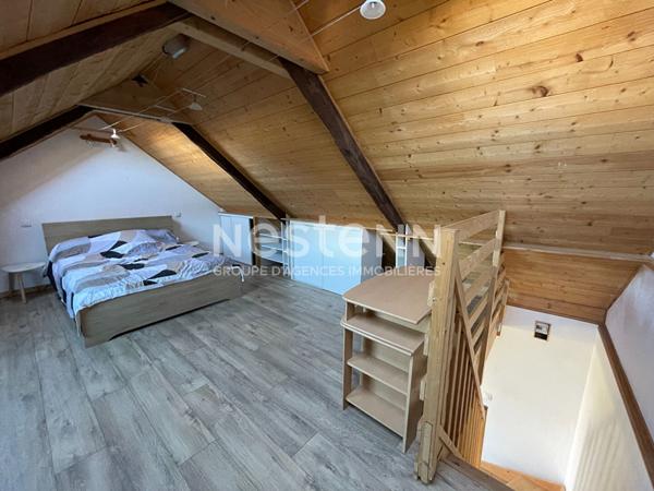 CHARMANTE LONGERE - BOURG DE GRAND-CHAMP