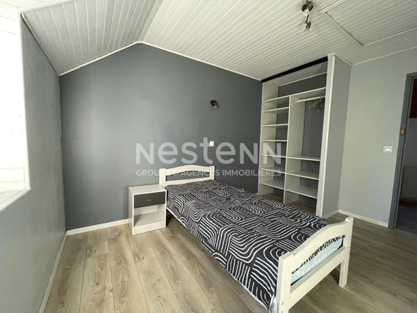 CHARMANTE LONGERE - BOURG DE GRAND-CHAMP