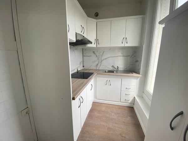 Appartement Corbeil Essonnes 3 pièce(s) 47.35 m2