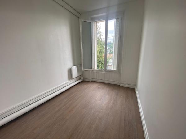 Appartement Corbeil Essonnes 3 pièce(s) 47.35 m2
