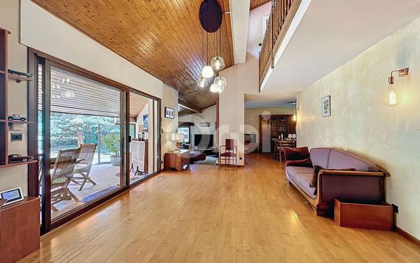 Maison à vendre    4 pièces •  Reignier-Ésery