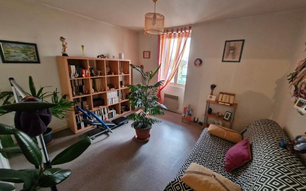 Maison à vendre    10 pièces •  Mugron