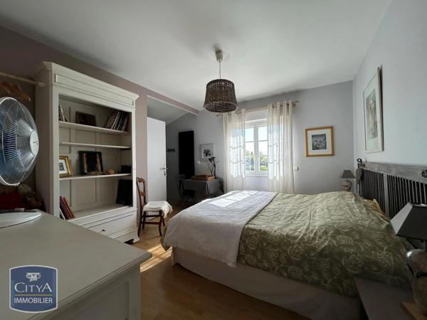 Maison à vendre 5 pièces 180m² Montagne (33570)