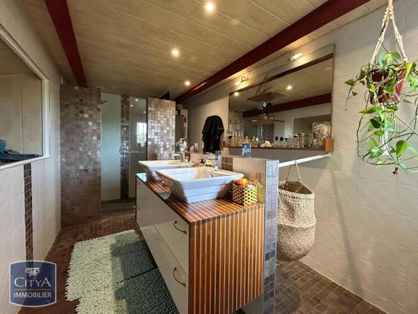 Maison à vendre 5 pièces 180m² Montagne (33570)