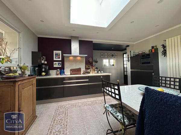 Maison à vendre 5 pièces 180m² Montagne (33570)