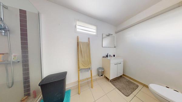 Appartement toit-terrasse T4, vue dégagée.