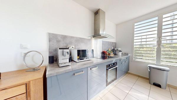 Appartement toit-terrasse T4, vue dégagée.