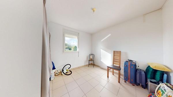 Appartement toit-terrasse T4, vue dégagée.