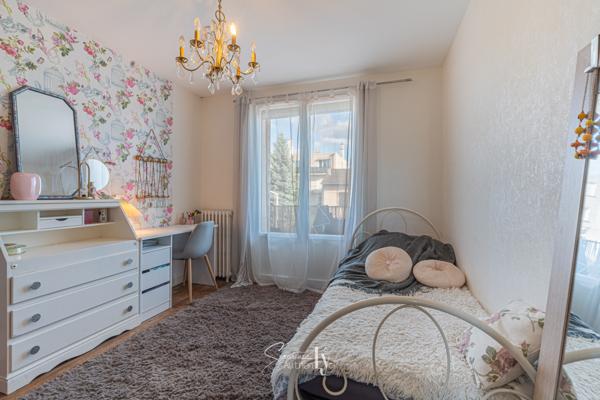 Maison
         4 pièces
        - 73 m² Exclusivité 149 900 € *