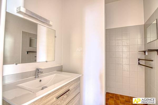 Versailles Avenue de Paris Appartement 4 P 90 m² carrez avec balcon, ascenseur et parking €695 000 ** - Référence 25945