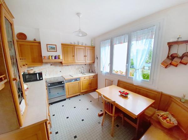 Maison Rambouillet 5 pieces 115 m2 proche centre-ville -Ecoles
