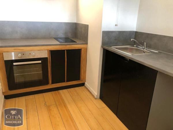 Appartement à louer 2 pièces 66.16m² Firminy (42700)