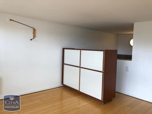 Appartement à louer 2 pièces 66.16m² Firminy (42700)