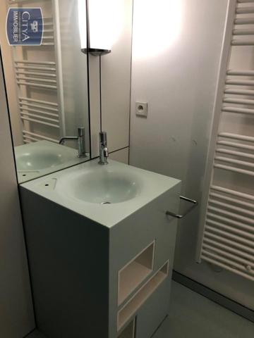 Appartement à louer 2 pièces 66.16m² Firminy (42700)