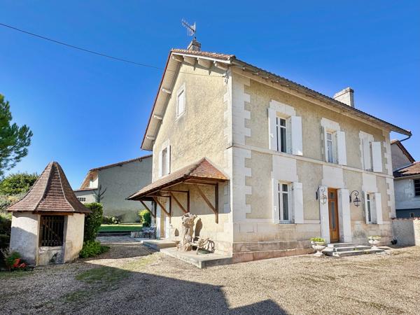 Maison à vendre à Saint-Séverin (16390) - Charente