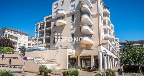 À vendre Appartement 2 pièces 49 m² - Saint-julien-en-genevois 74160