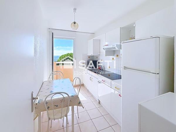 GRASSE SAINT-JACQUES – T2 50 m² – VUE MER – PISCINE