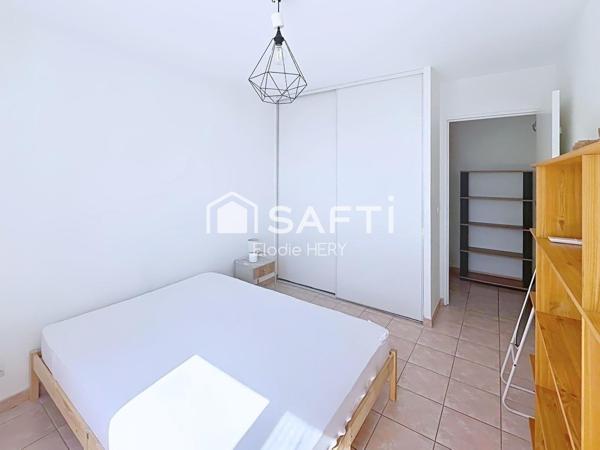 GRASSE SAINT-JACQUES – T2 50 m² – VUE MER – PISCINE