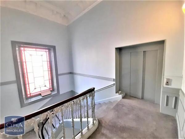 Appartement à louer 4 pièces 179.46m² Sète (34200)
