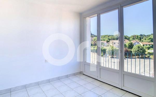 Appartement à vendre    4 pièces •  Notre-Dame-de-Sanilhac
