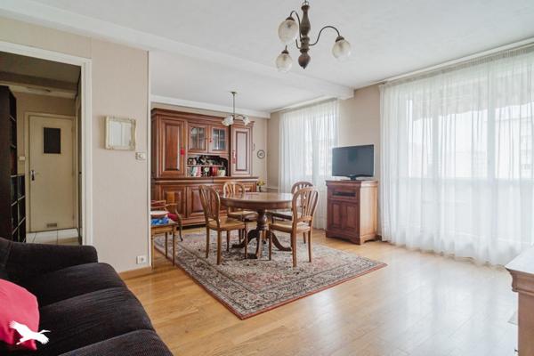 Appartement à vendre 229 000 € Villeurbanne 3 p 64 m² DPE D