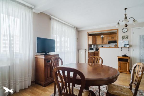 Appartement à vendre 229 000 € Villeurbanne 3 p 64 m² DPE D
