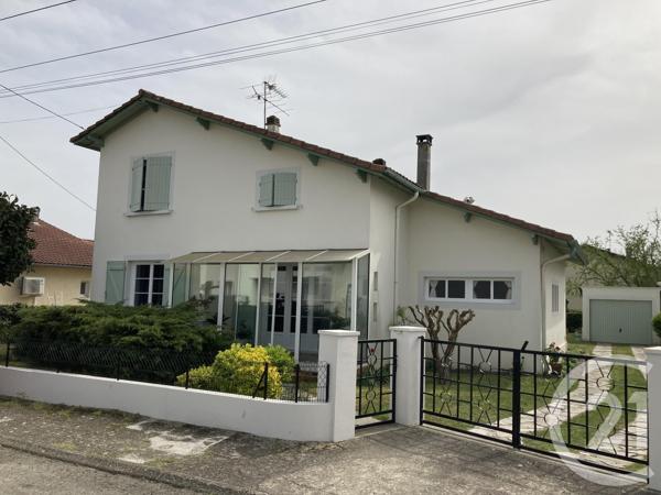 Maison à vendre  7 pièces - 136,45 m 2   MONT DE MARSAN  - 40
