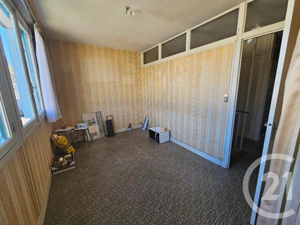 Maison à vendre  4 pièces - 86,85 m 2   CHATELLERAULT  - 86