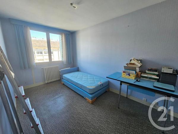 Maison à vendre  4 pièces - 86,85 m 2   CHATELLERAULT  - 86