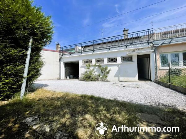 Vente                                                      Appartement
                        
                     3 pièces                      95 m2                     à Valentigney