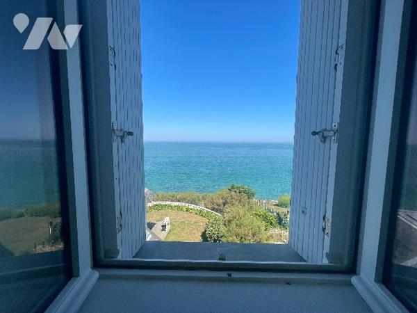 ROCHEBONNE T2 BIS VUE MER AVEC STATIONNEMENT