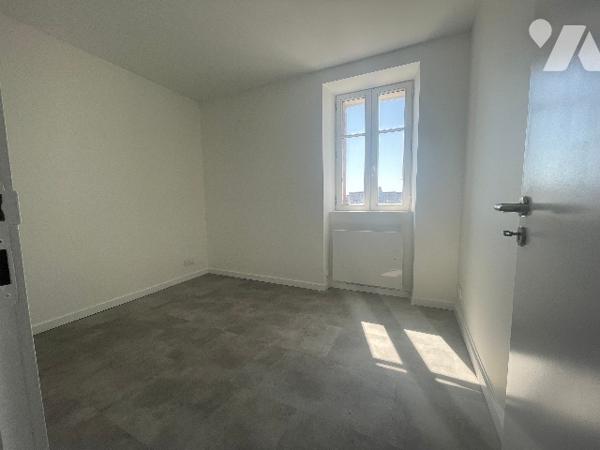 ROCHEBONNE T2 BIS VUE MER AVEC STATIONNEMENT