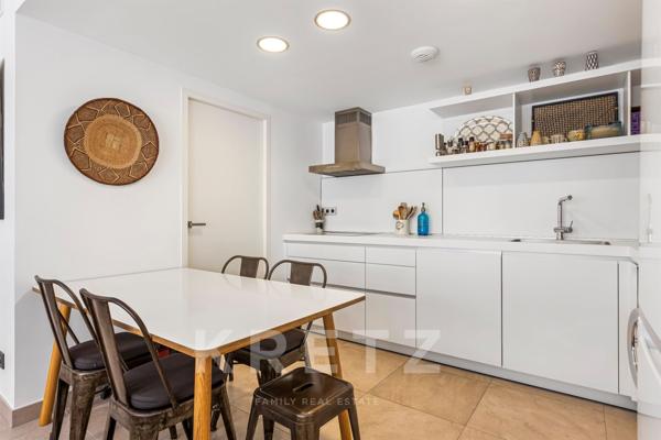 APPARTEMENT SAINT-TROPEZ CENTRE PLACE DES LICES