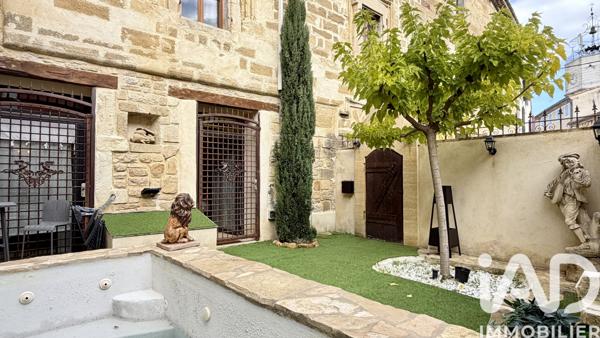 Maison à vendre 10 pièces 394 m² Caderousse